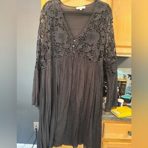 Black Lace Women's Dress Bell Sleeves